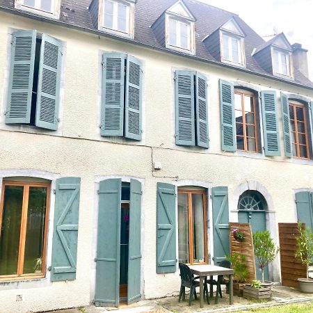 Une Maison De Famille Oloron-Sainte-Marie Luaran gambar