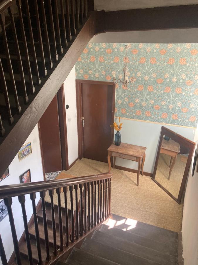 Une Maison De Famille Oloron-Sainte-Marie Luaran gambar